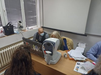 KC Kragujevac – Veliki odziv zaposlenih na organizovani besplatni pregled vida